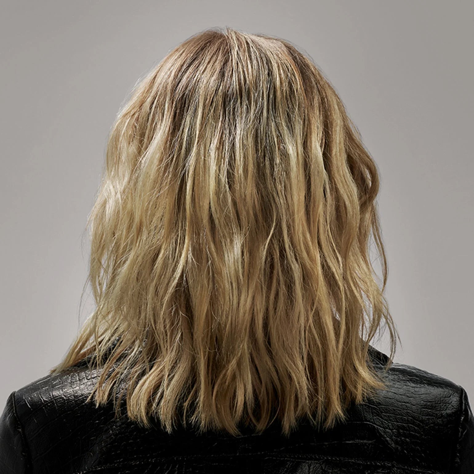 Oribe Flash Form Finishing Spray Wax