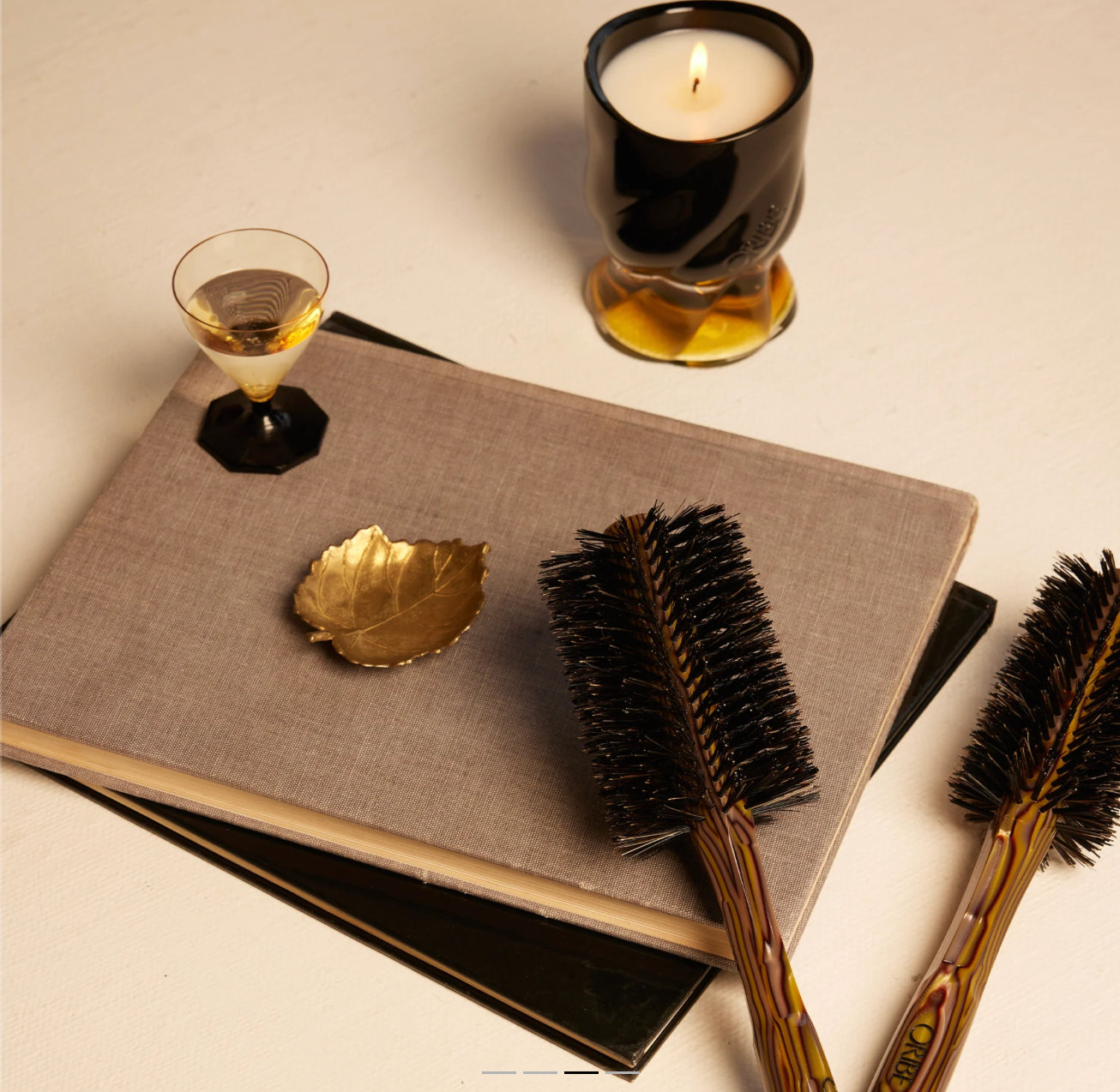 Oribe Medium Round Brush