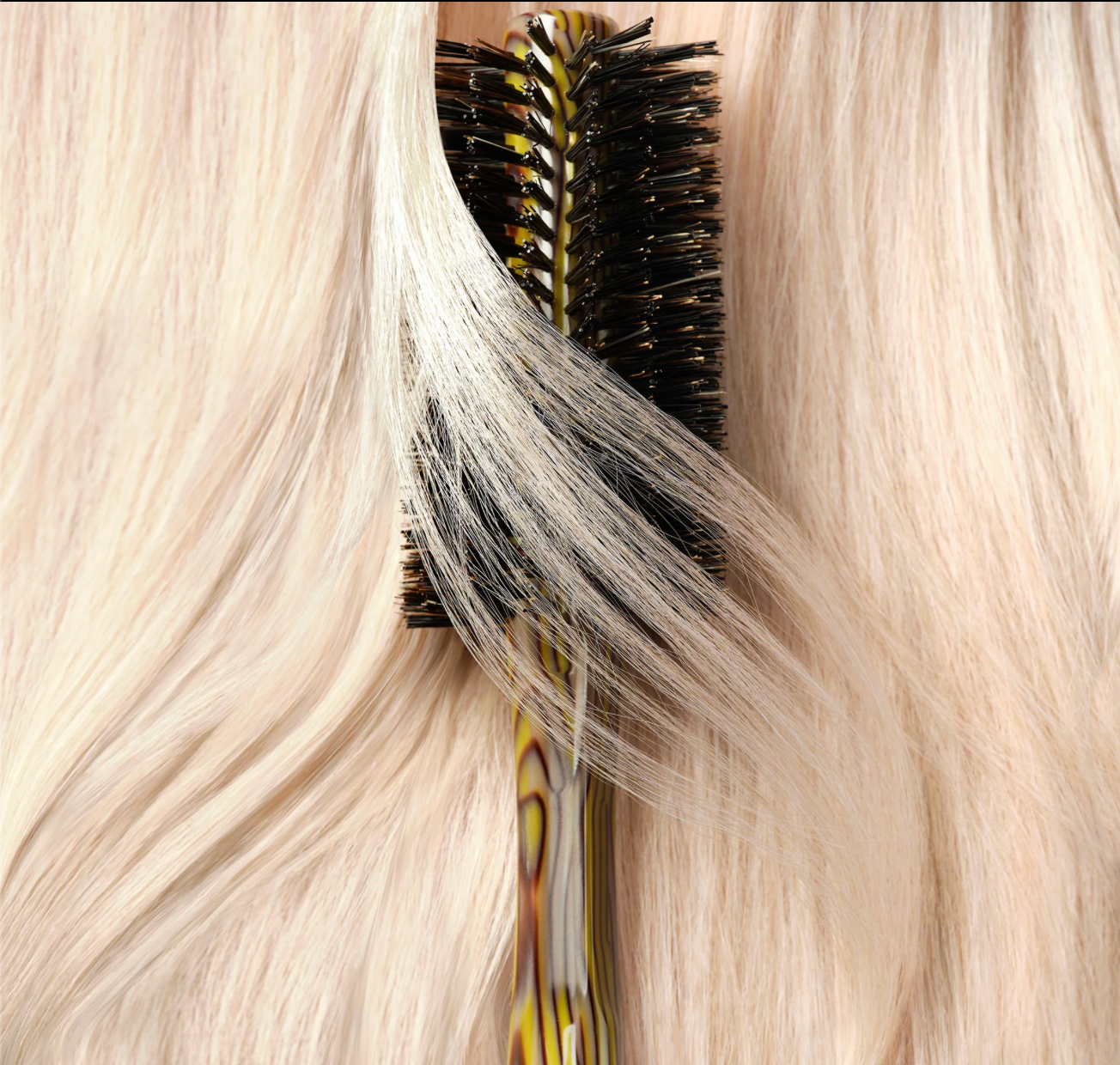 Oribe Medium Round Brush