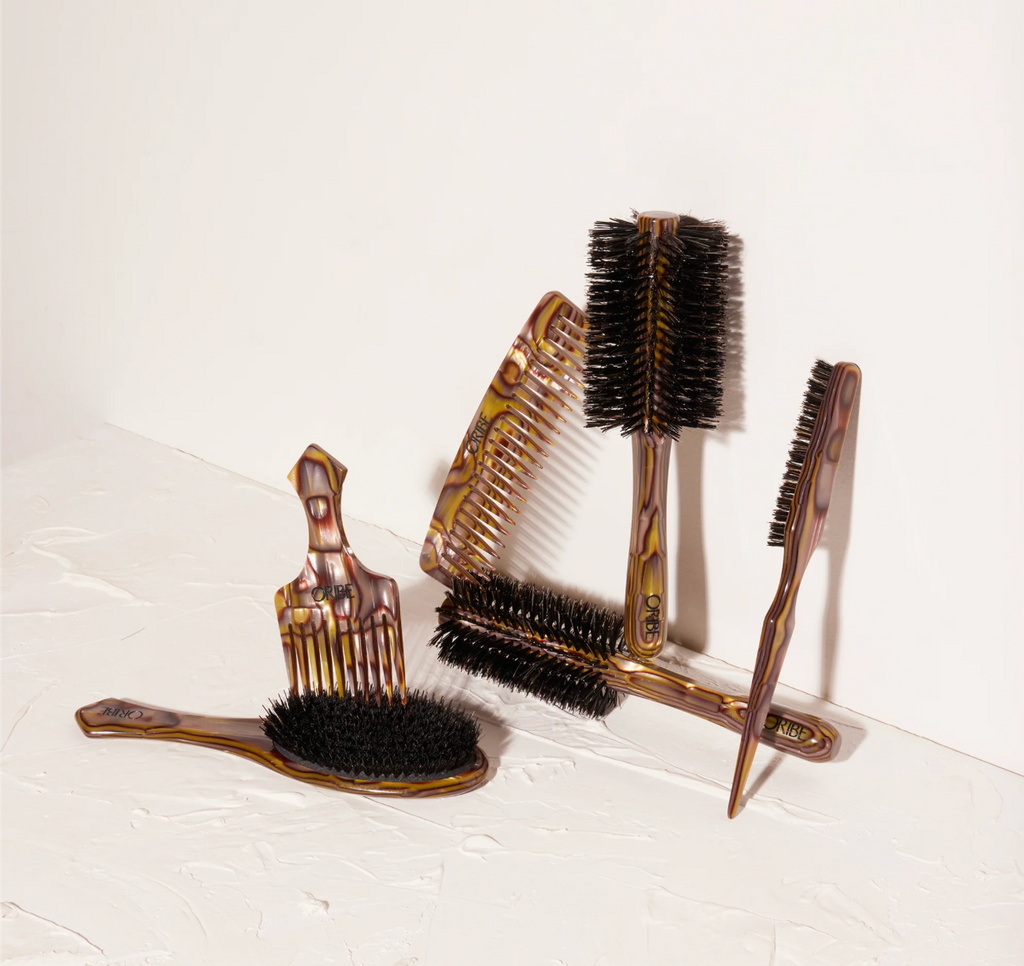 Oribe Medium Round Brush